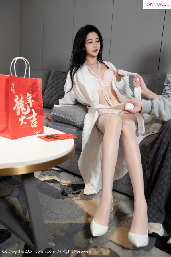 陈若依 抖娘利世 [XiuRen]高清写真图 2024.02.07 No.8086 利世 丝袜性感第77张图片